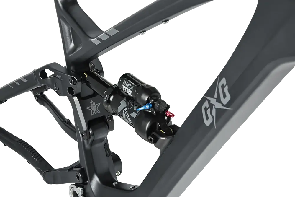 Décalcomanies Cadre Guerrilla Gravity Taille 2 - Logo GG Or - 2 Pièces 7.5 X 6"