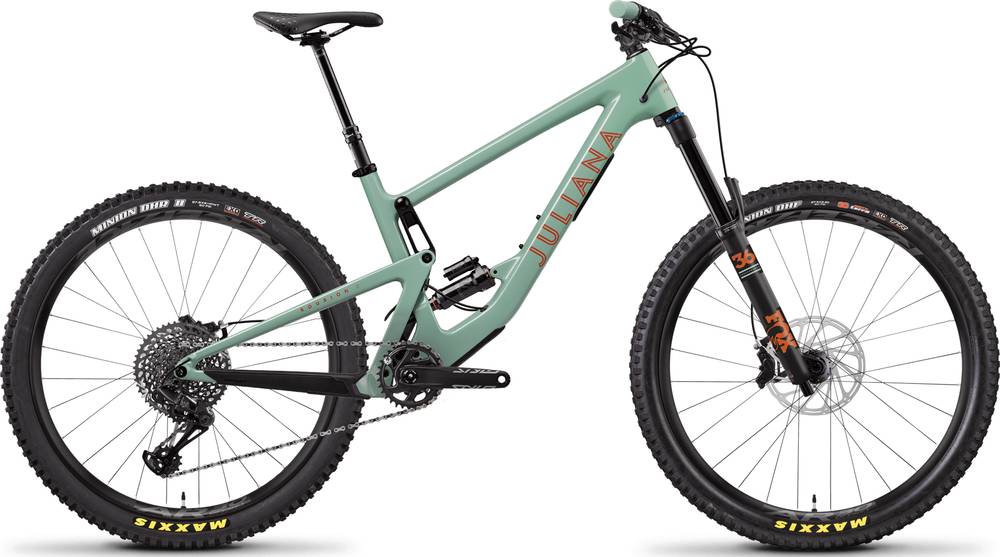 Juliana Roubion S / Carbon C