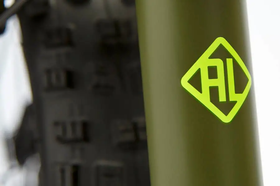 kona cinder cone 27.5