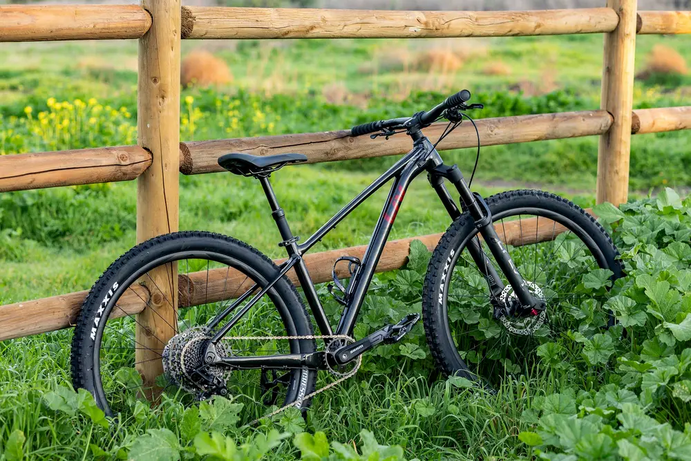 2024 Liv Lurra 1 Specs Comparisons Reviews 99 Spokes 2018-cannondale-scarlet-2-specs-comparisons-reviews-99-spokes