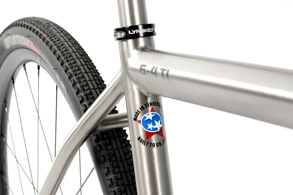 gravel bike shimano 105 hydraulic