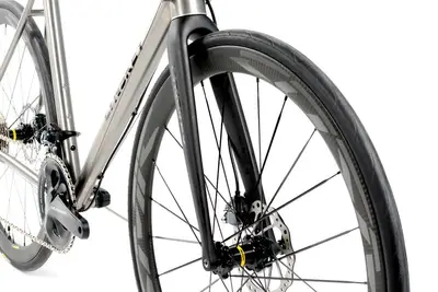 2019 Lynskey R270 Shimano 105 Mechanical Disc – Specs, Comparisons ...
