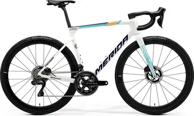 Compare: 2026 Cervélo R5 Dura-Ace Di2 vs S5 Dura-Ace Di2 vs 2025 Merida ...