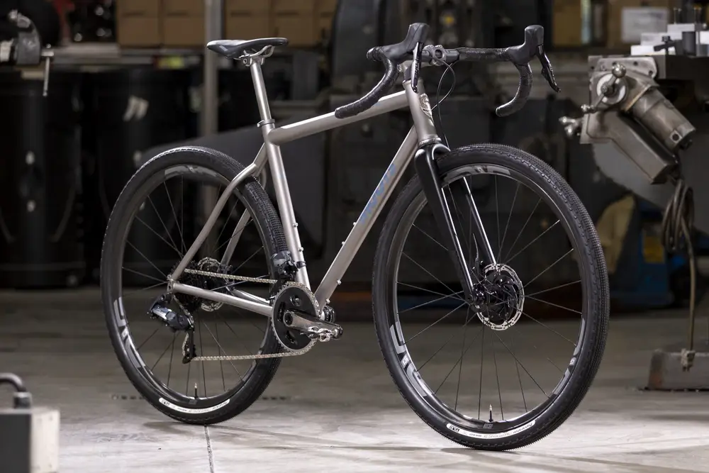 2023 Moots Routt 45 SHIMANO GRX 2X MECHANICAL – Specs, Comparisons ...