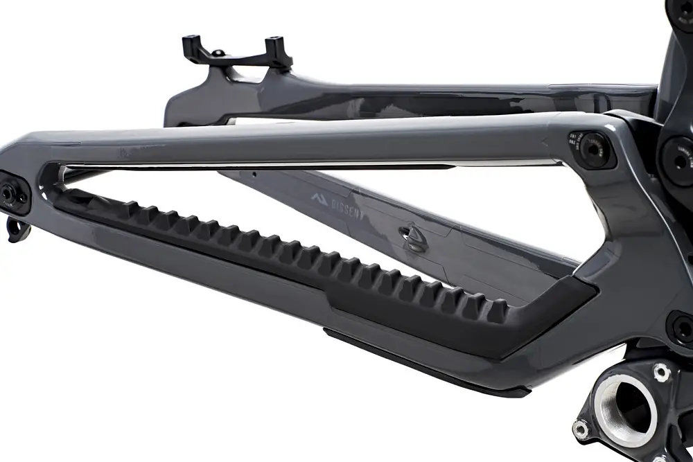 2023 Nukeproof Dissent Carbon 290/297 Frame – Specs, Comparisons