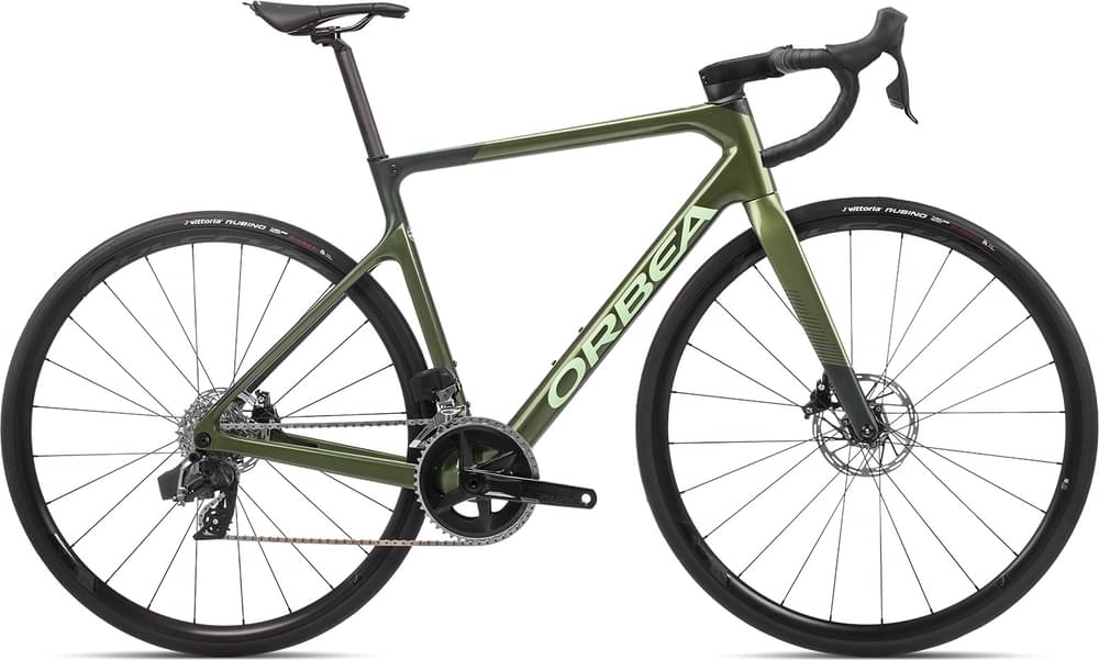 Compare: 2022 Orbea ORCA M31eTEAM vs Specialized Tarmac SL7 Comp