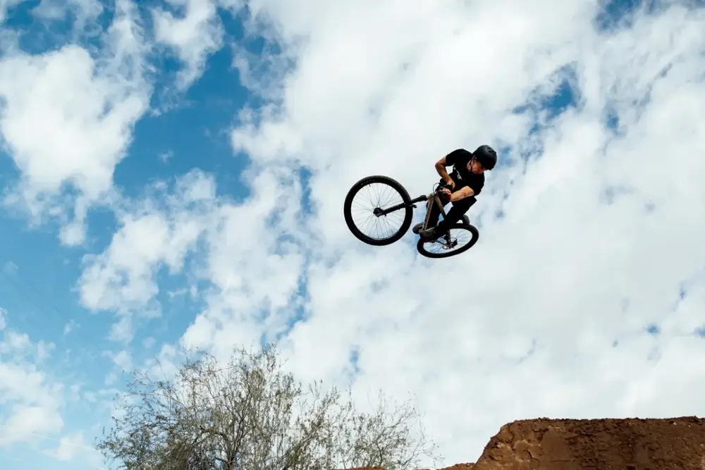 2025 Pivot Point Frame – Specs, Comparisons, Reviews – 99 Spokes