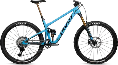 2025 Pivot SWITCHBLADE Pro XT Di2 w/ Carbon Wheels – Specs, Comparisons ...
