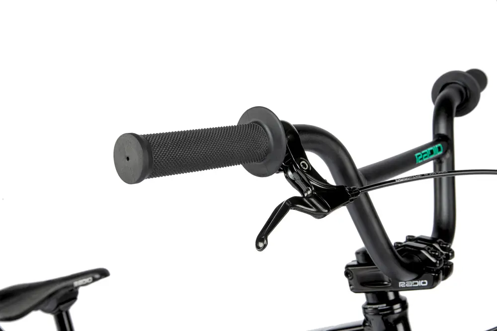 2023 RADIO XENON EXPERT Specs, Comparisons, Reviews 99 Spokes