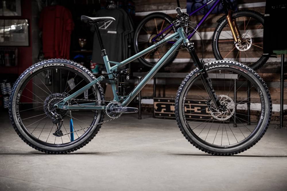 REEB STEEZL Air GX