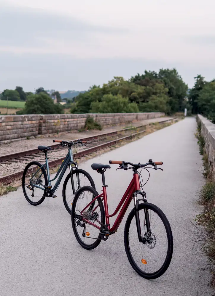 2025 RIVERSIDE Low Step-Through Hybrid Bike 500 – Specs, Comparisons ...