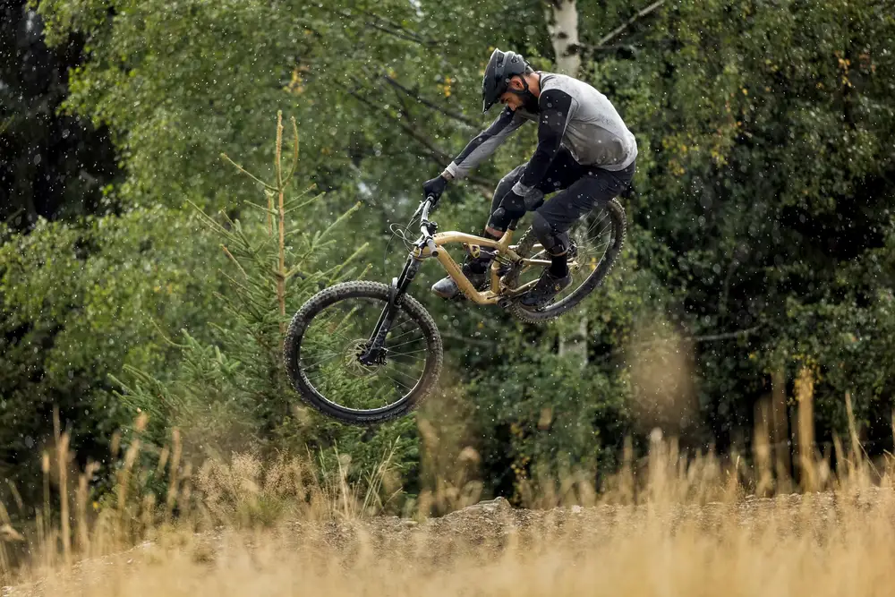 2026 Rockrider All Mountain Bike Feel 700 LT Aluminium Frame – Specs ...