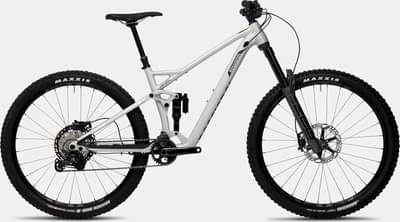 2018 Santa Cruz Nomad C XE – Especificaciones, Comparaciones