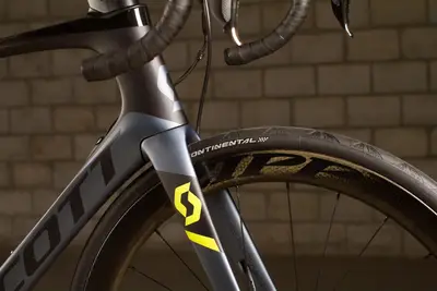 2018 Scott Foil Premium disc – Specs, Comparisons, Reviews – 99 Spokes