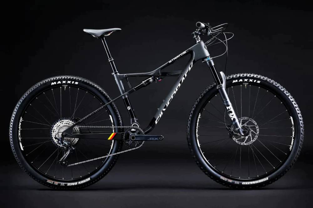 SILVERBACK Stratos CF 2