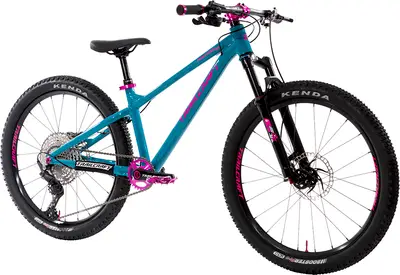 2025 Trailcraft Pineridge 24 Special Build – Specs, Comparisons ...