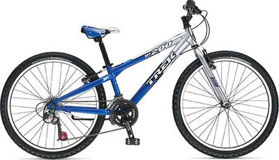 Compare: 2005 Trek Mt. Track 220 vs Mt 