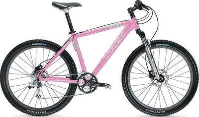 Compare: 2006 Trek 6700 vs 6700 WSD 