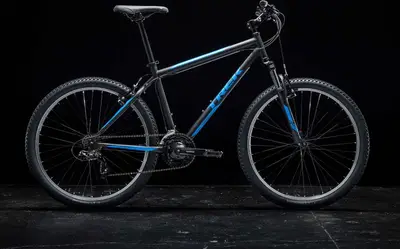 2019 Trek 820 – Specs, Comparisons, Reviews – 99 Spokes