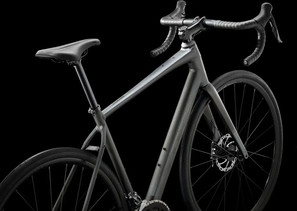 2025 Trek Domane AL 2 Gen 4 – Specs, Comparisons, Reviews