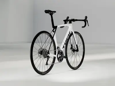 TREK madone gen8 sl5 105di2(r7120)化　Mサイズ トレック TREK マドン MADONE SL5 GEN8 2025年モデル Mサイズ シマノ