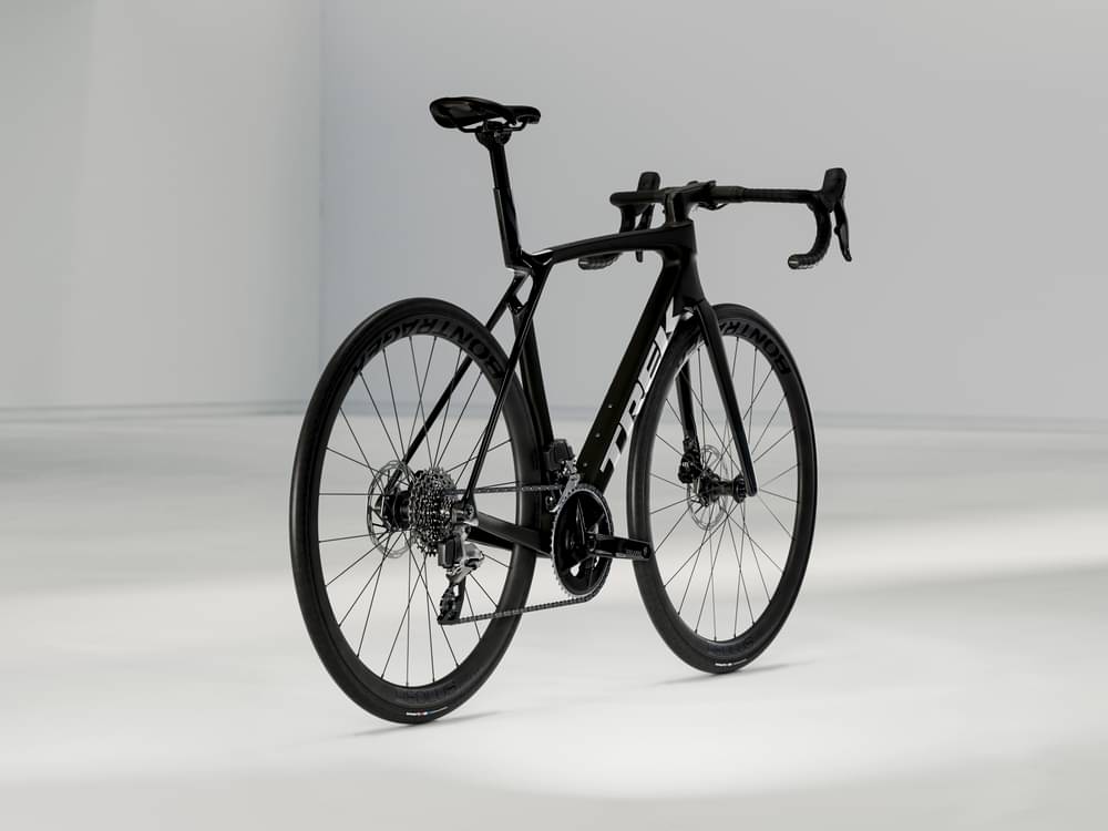 2025 Trek Madone SL 6 AXS Gen 8 – Specs, Comparisons, Reviews – 99