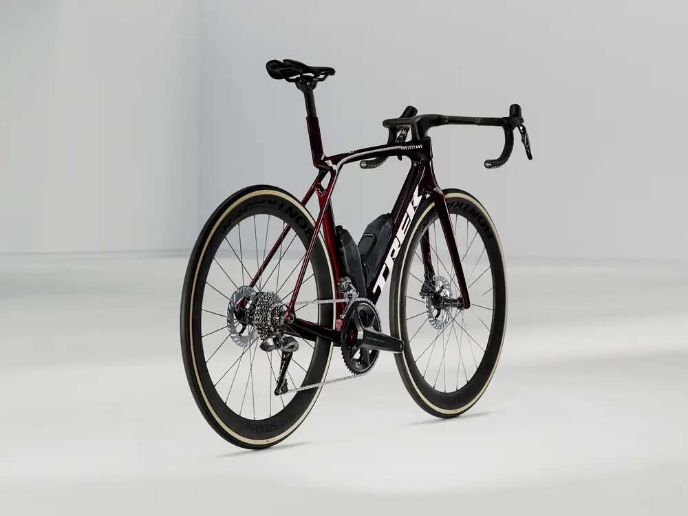 2026 Trek Madone SLR 7 Gen 8 – Specs, Comparisons, Reviews