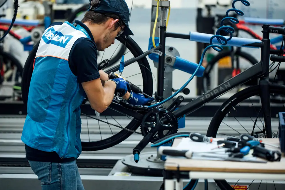 2023 TRIBAN Road bike Flat Bar RC 500 Disc Brake Specs, Comparisons