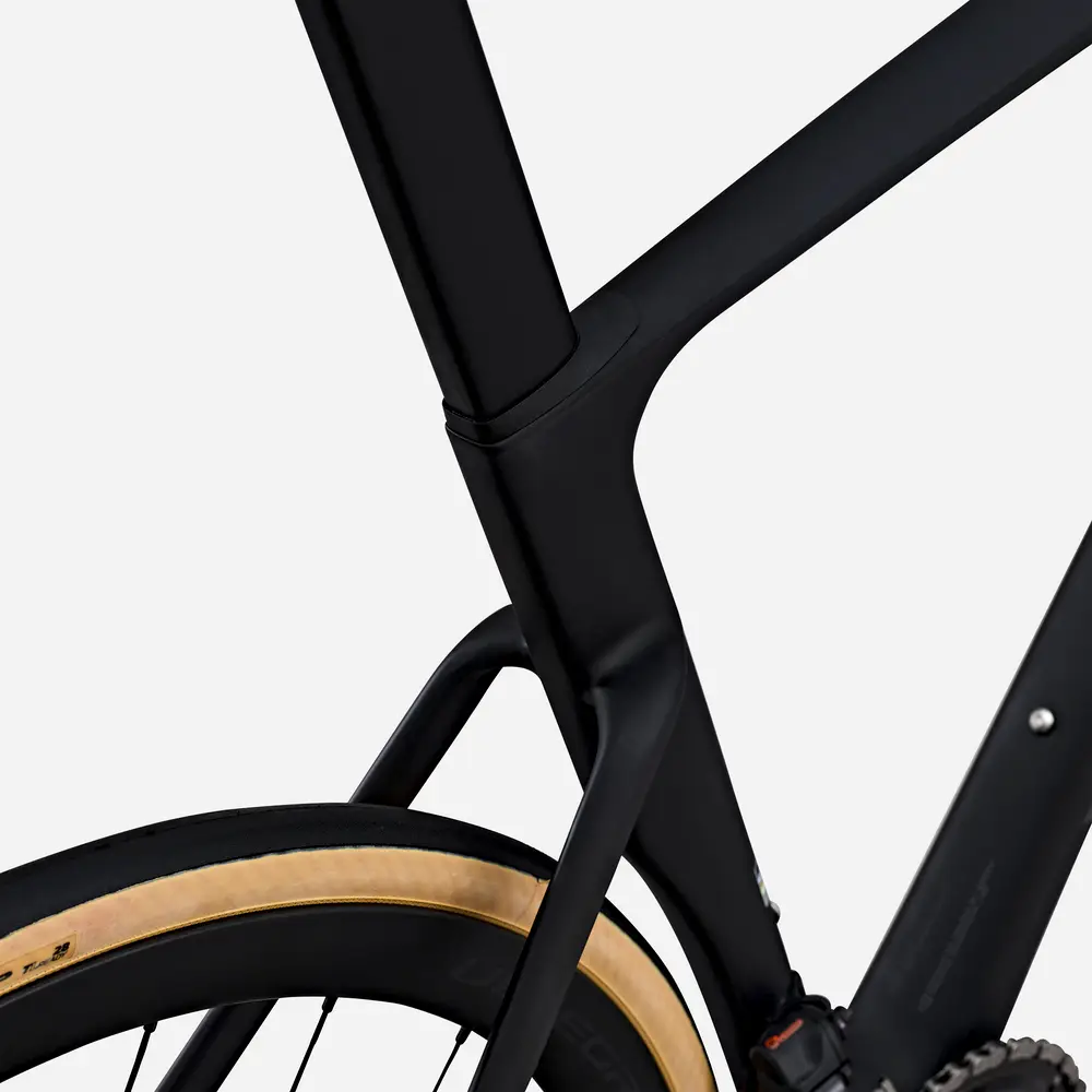2023 Van Rysel Road Bike RCR Pro Shimano Ultegra DI2 with Power Sensor Specs, Comparisons