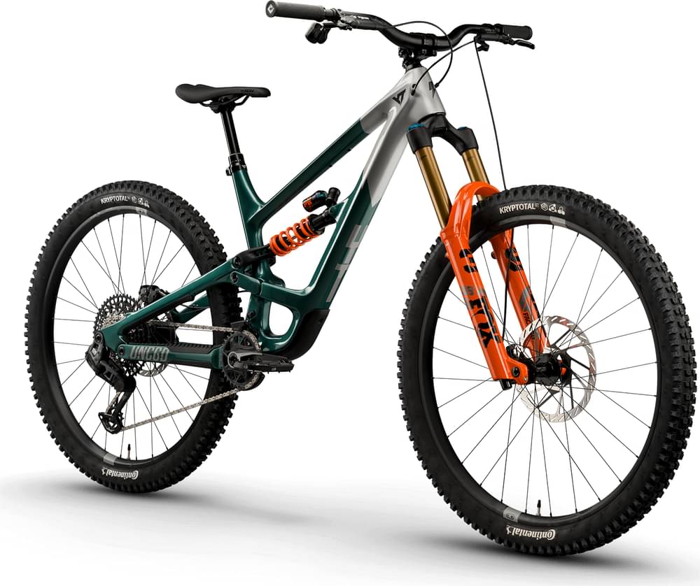2025 YT Industries Capra CORE 4 CF MX – Specs, Comparisons